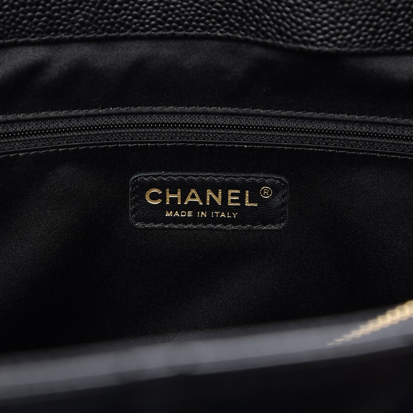Caviar Quilted XL Grand Shopping Tote GST Black
