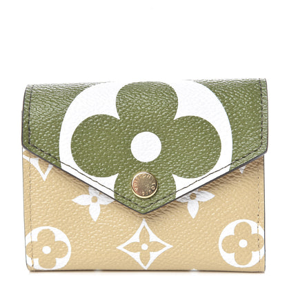 Louis Vuitton Monogram Giant Zoe Wallet Kaki 1 of 8