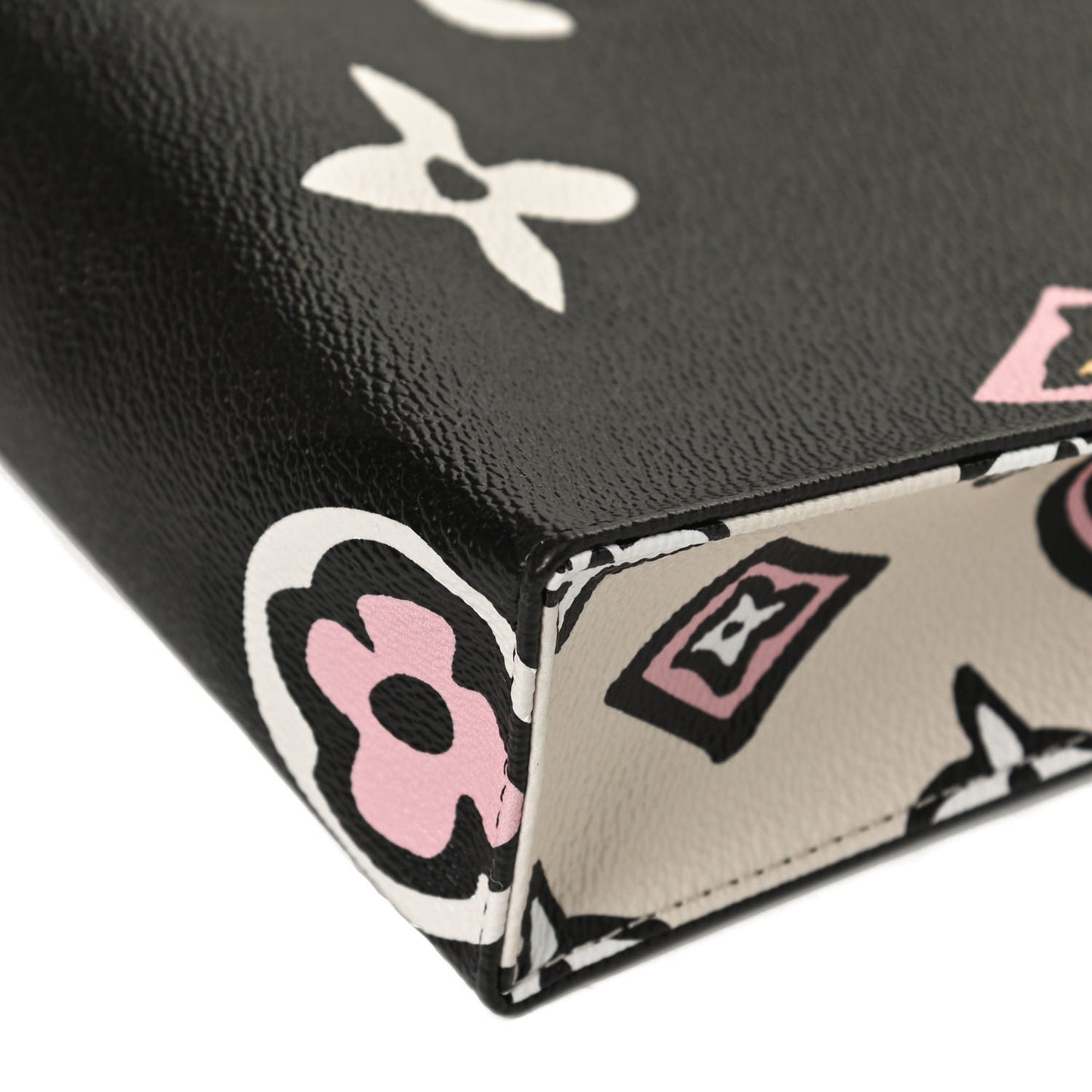 Monogram Giant Wild At Heart Toiletry Pouch 26 Black