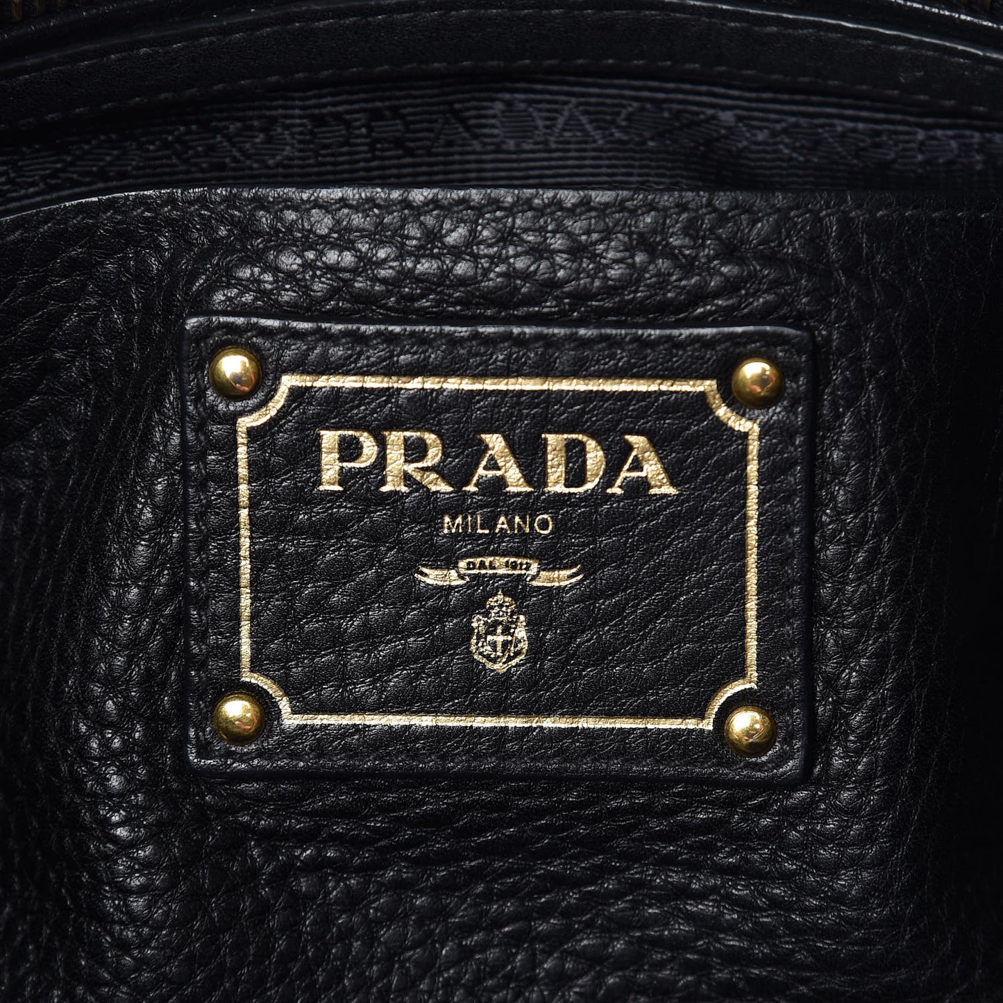 Vitello Daino Shopping Satchel Black