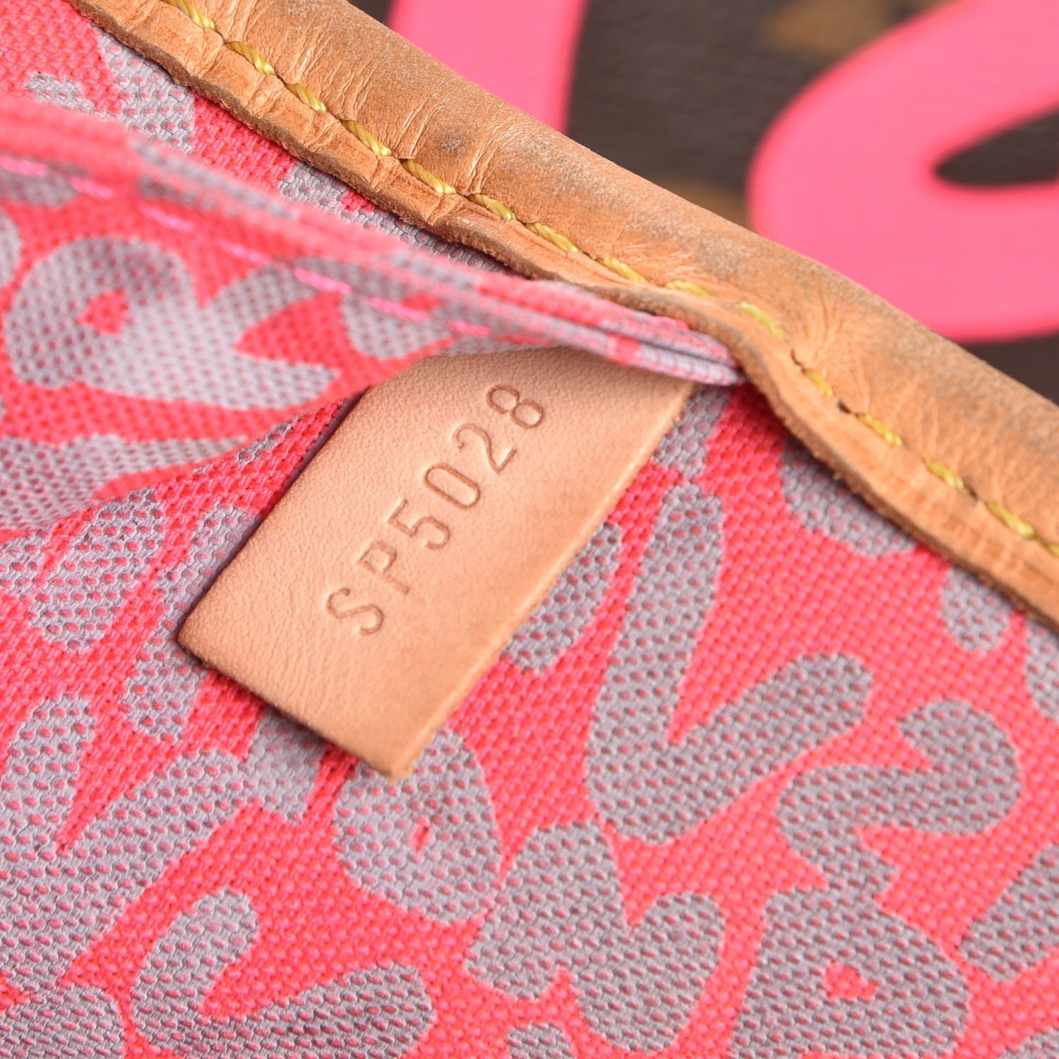 Louis Vuitton Monogram Graffiti Neverfull GM Fuchsia 9 of 13
