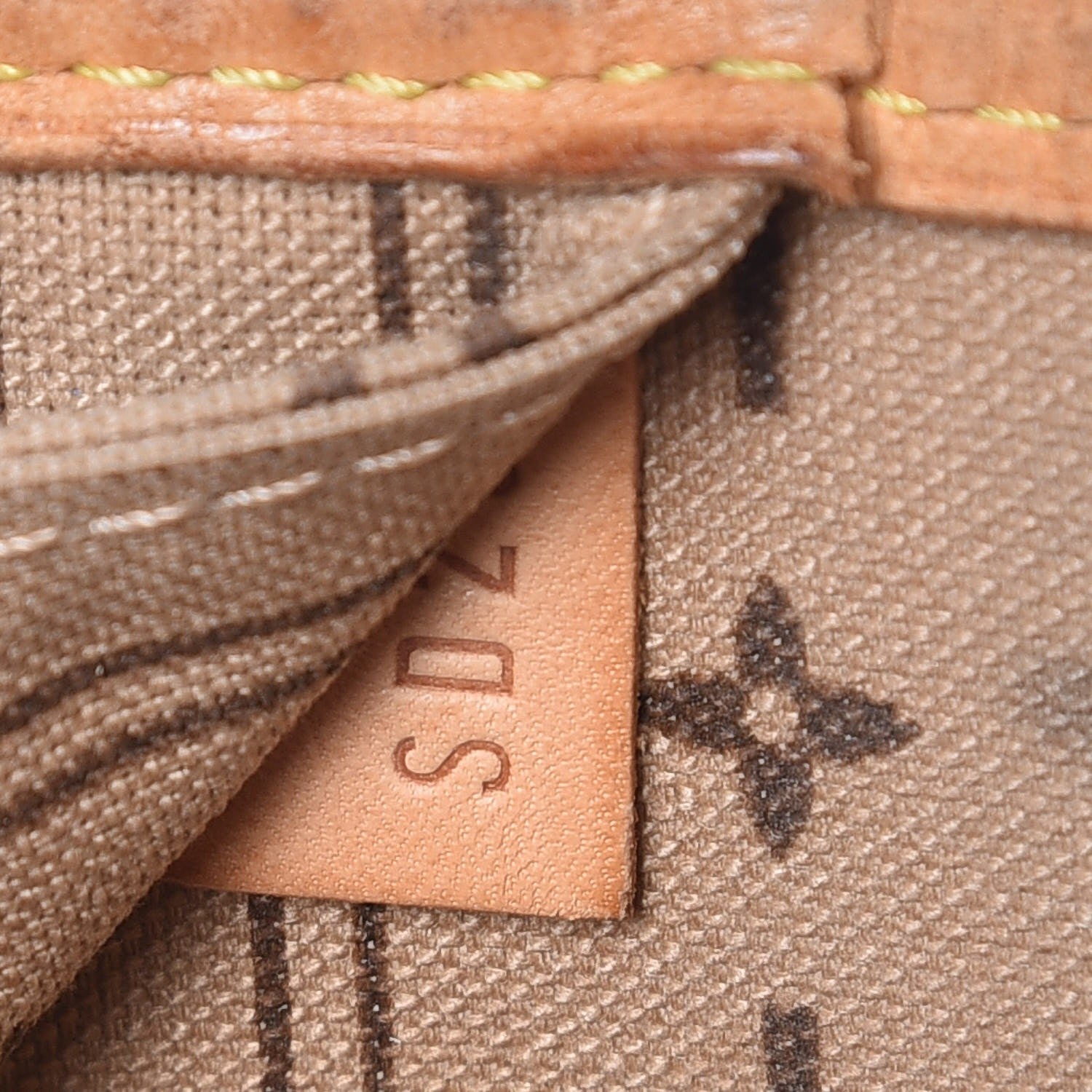 Louis Vuitton Monogram Neverfull MM 7 of 21