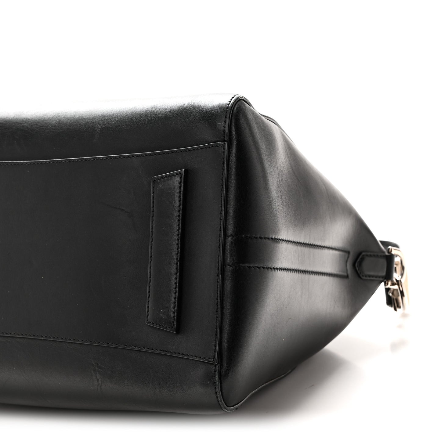 Smooth Calfskin Medium Antigona Black