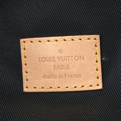 Louis Vuitton Monogram Bumbag 6 of 8