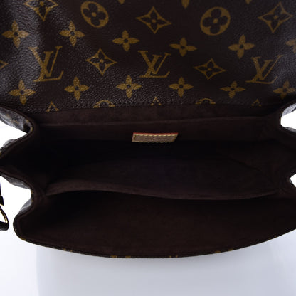 Louis Vuitton Monogram Pochette Metis 5 of 7