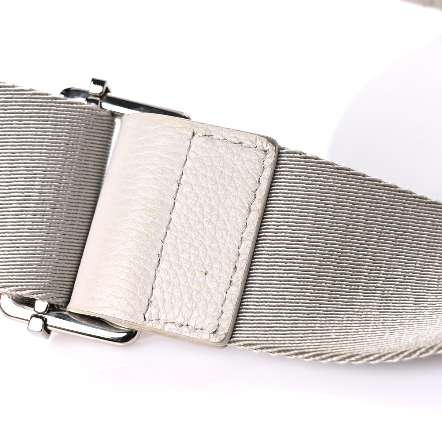 Oblique Saddle Messenger Pouch Beige