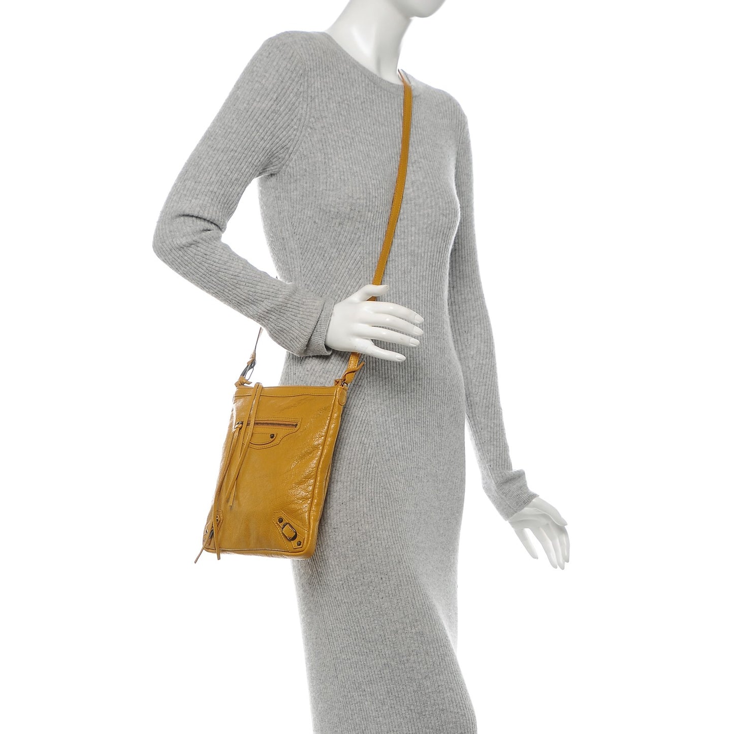 Agneau Classic Hardware Flat Crossbody Jaune Moutarde
