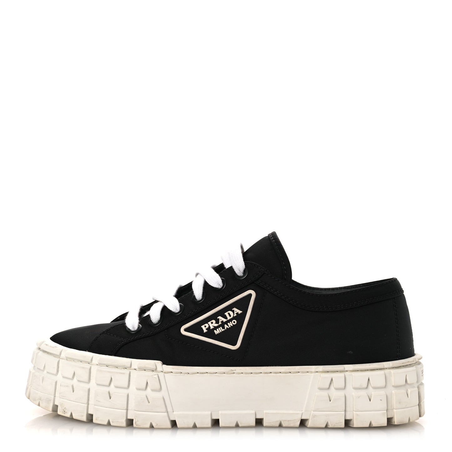 Re-Nylon Gabardine Triangle Logo Double Wheel 50mm Sneakers 41.5 Black