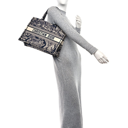 Christian Dior Canvas Embroidered Medium Dioriviera Toile De Jouy Reverse Book Tote Blue 3 of 8