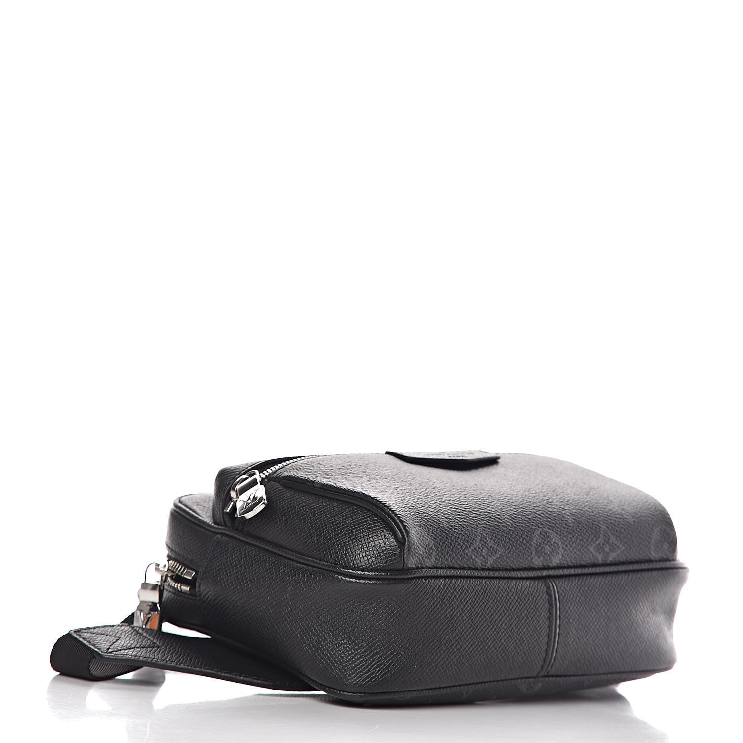 Louis Vuitton Taiga Monogram Outdoor Bumbag Black 4 of 10
