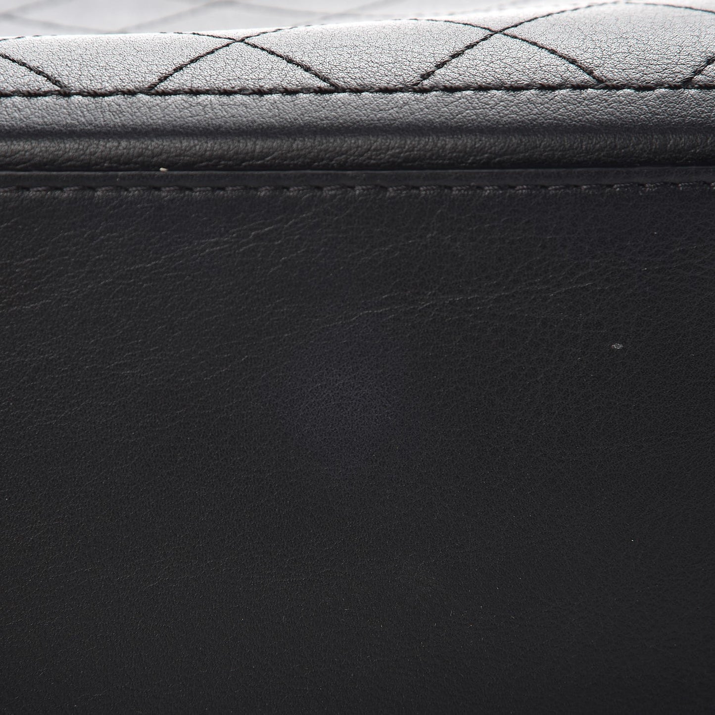 Bullskin Stitched Bi-Color Medium Shopping Tote Black