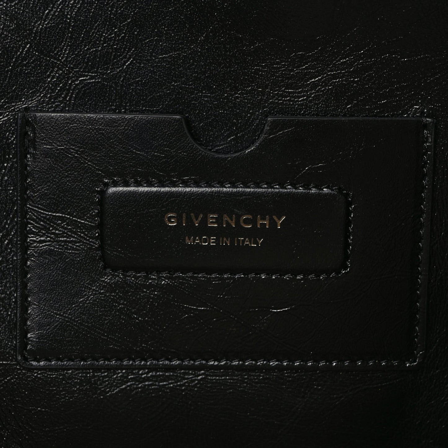 Smooth Calfskin Medium Studded Soft Antigona Black