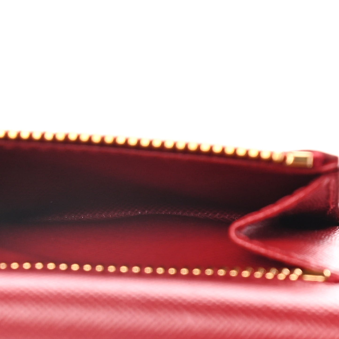 Saffiano Metal Envelope Compact Wallet Fuoco