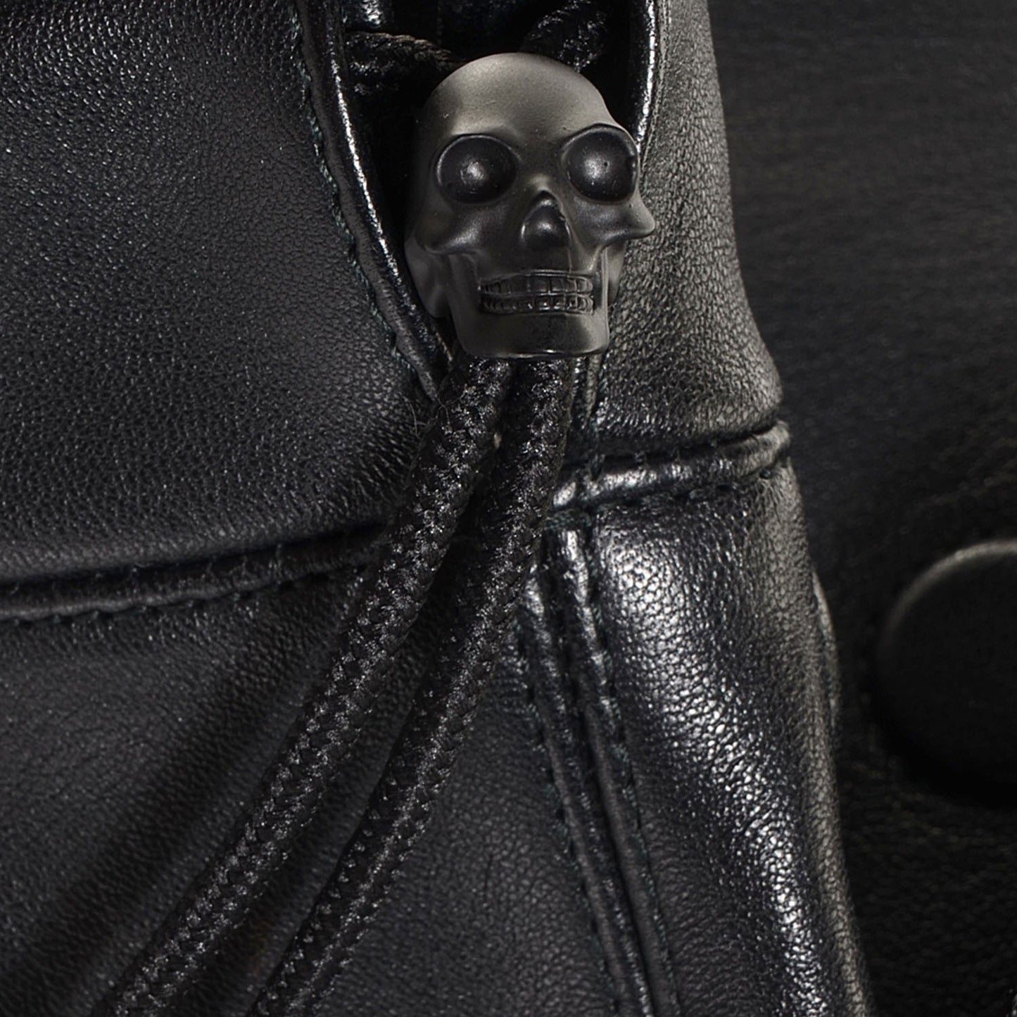Lambskin Large De Manta Tote Black