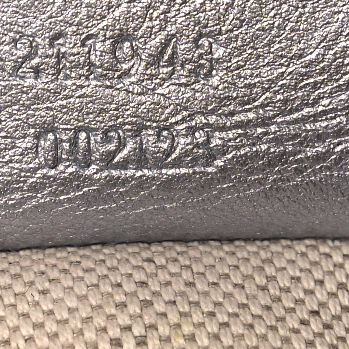 Guccissima Large Sukey Tote Silver