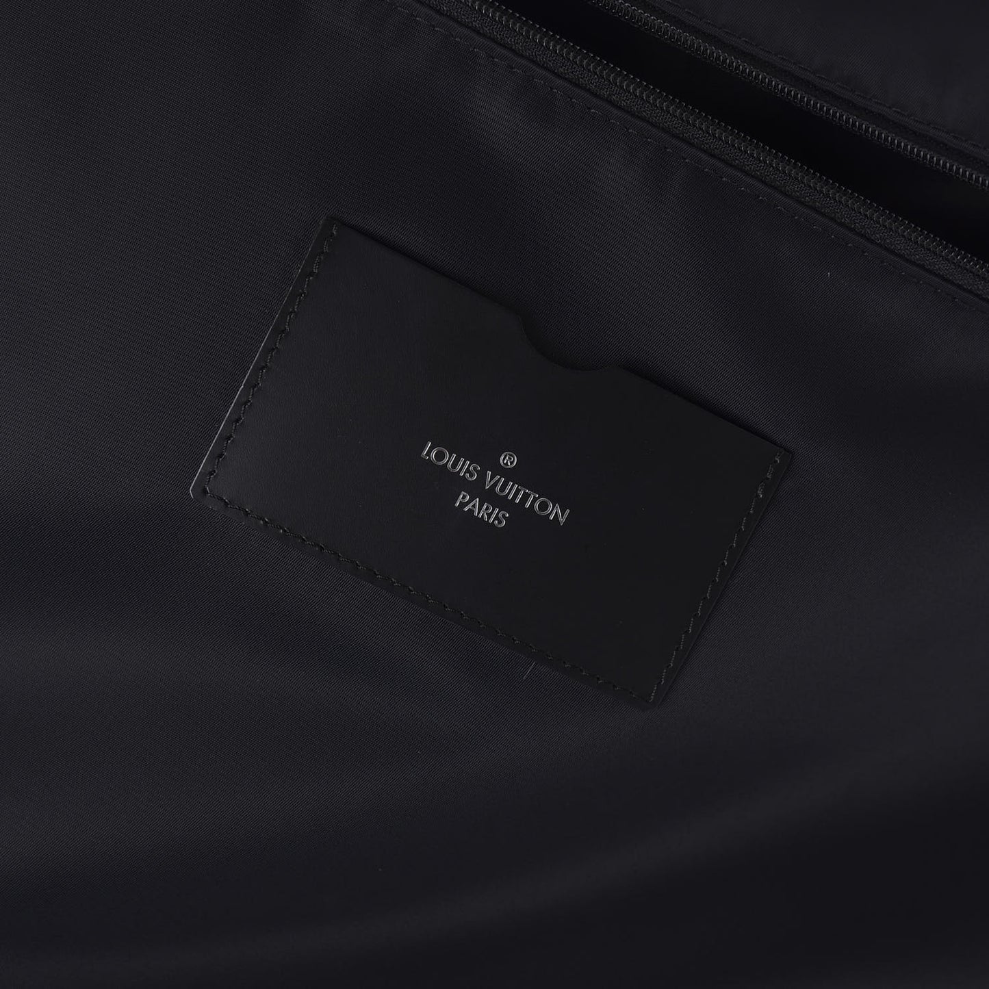 Damier Graphite Pegase Light 55