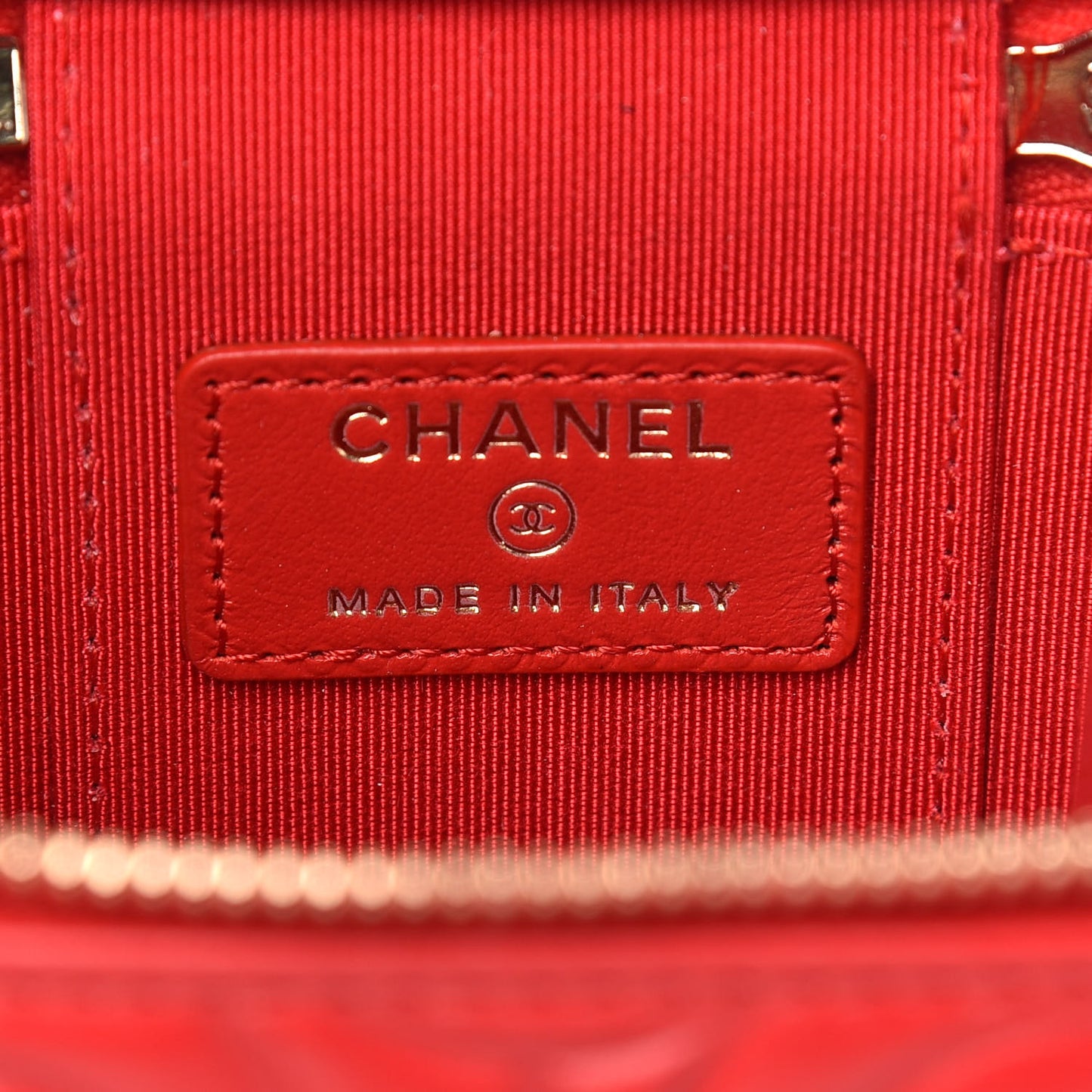 Lambskin Camellia Embossed Mini Vanity Case With Chain Red