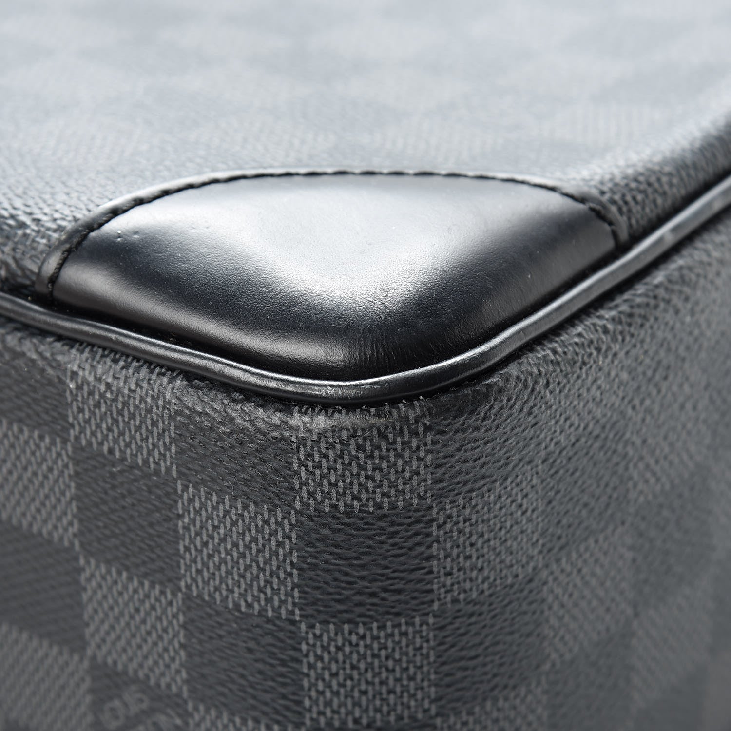 Louis Vuitton Damier Graphite Porte-Documents Voyage GM 11 of 17