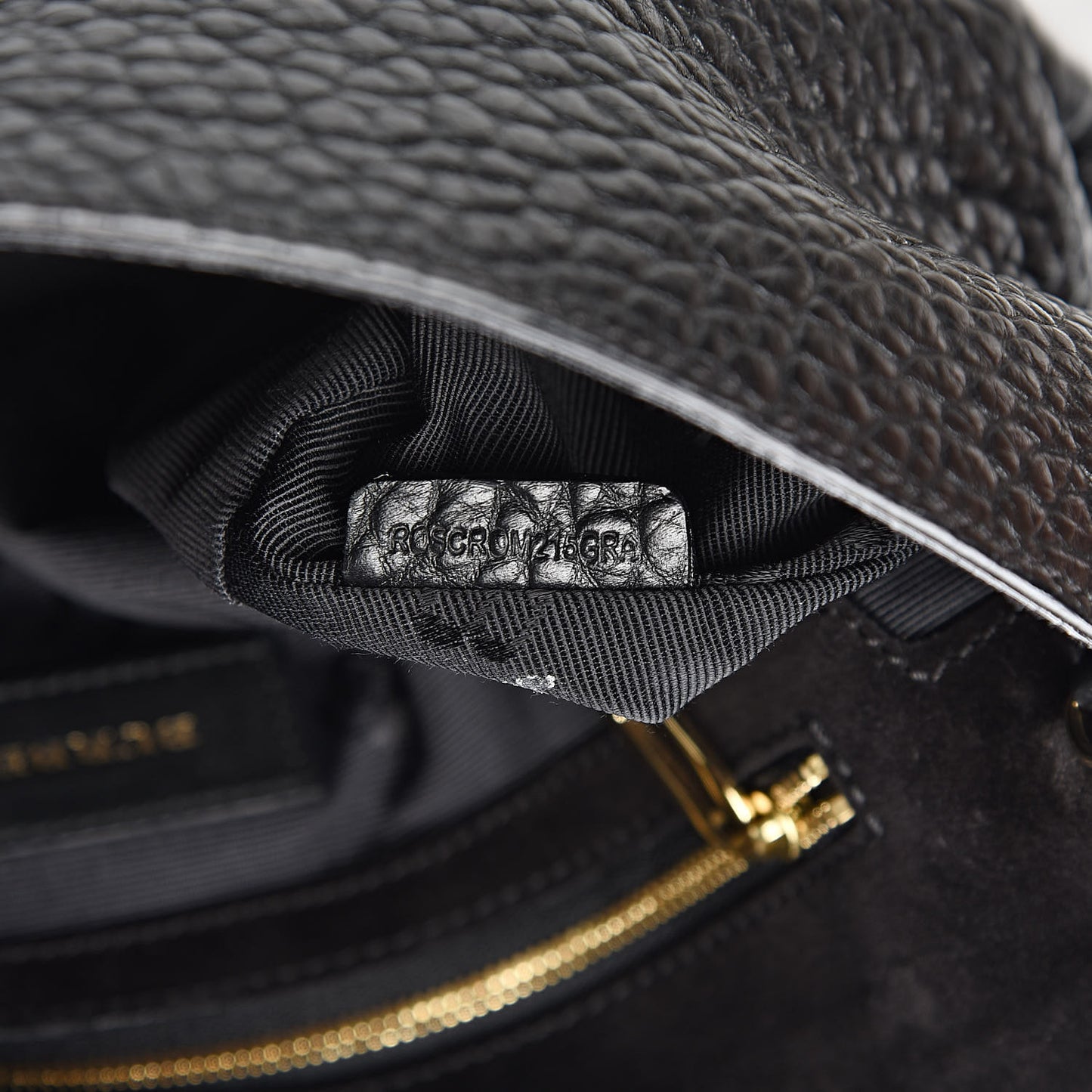 Signature Grain Medium Mildenhall Crossbody Bag Black