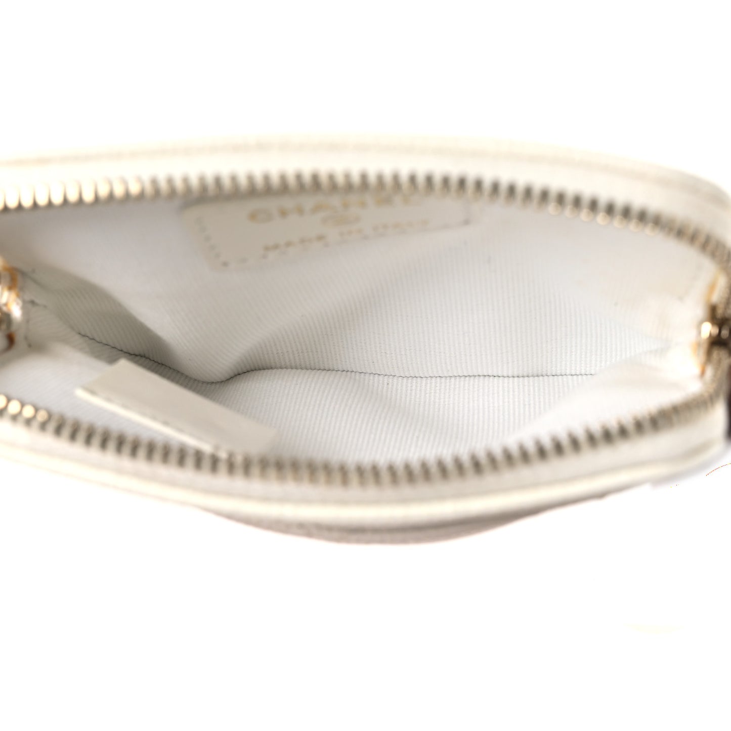 Caviar Quilted Zip Card Holder Wallet White