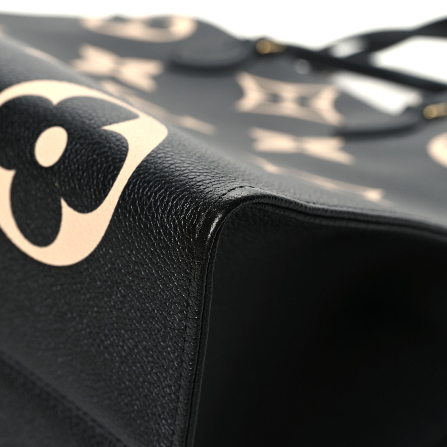 Louis Vuitton Empreinte Monogram Giant Onthego GM Black Beige 9 of 11
