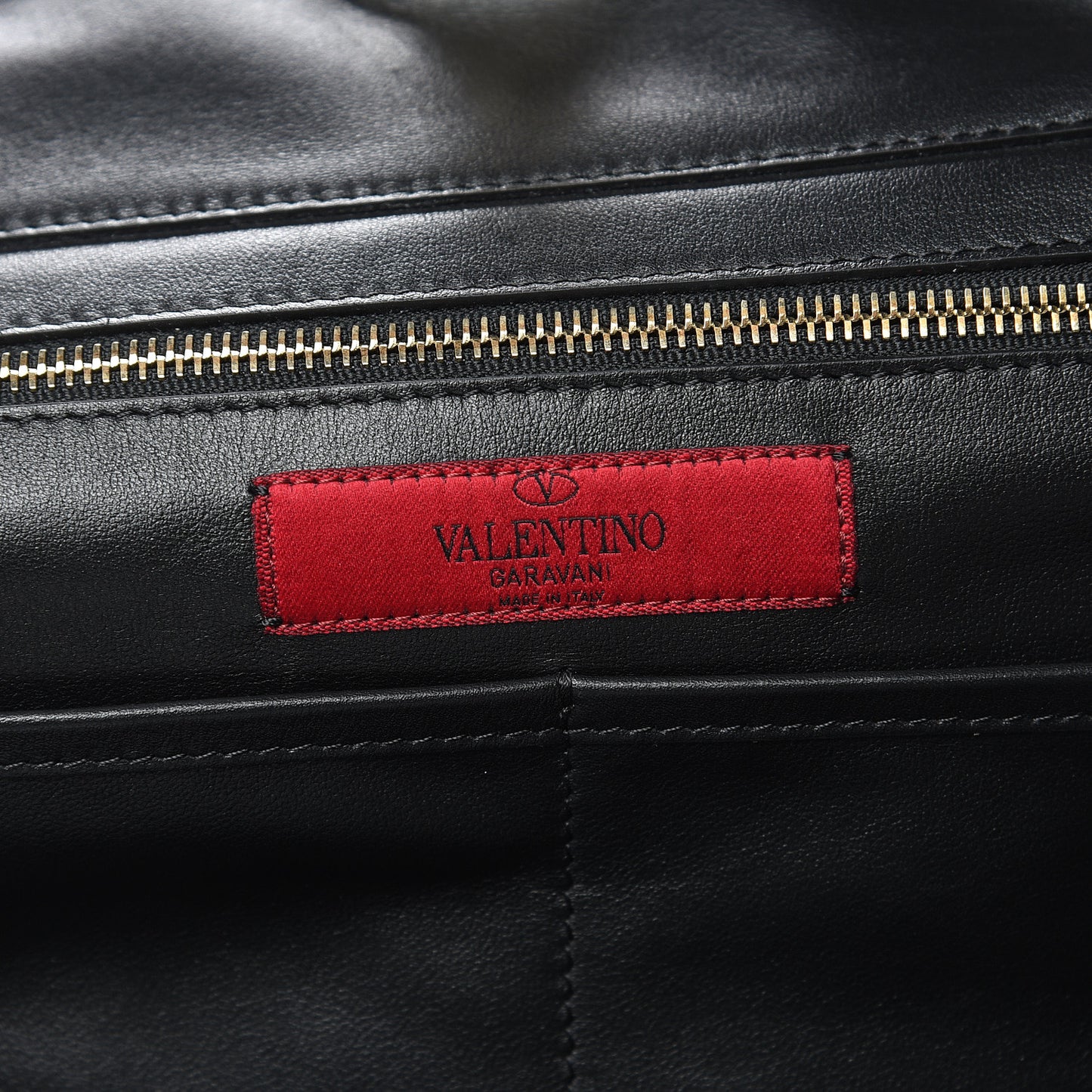 Vitello Medium Rockstud Tote Black