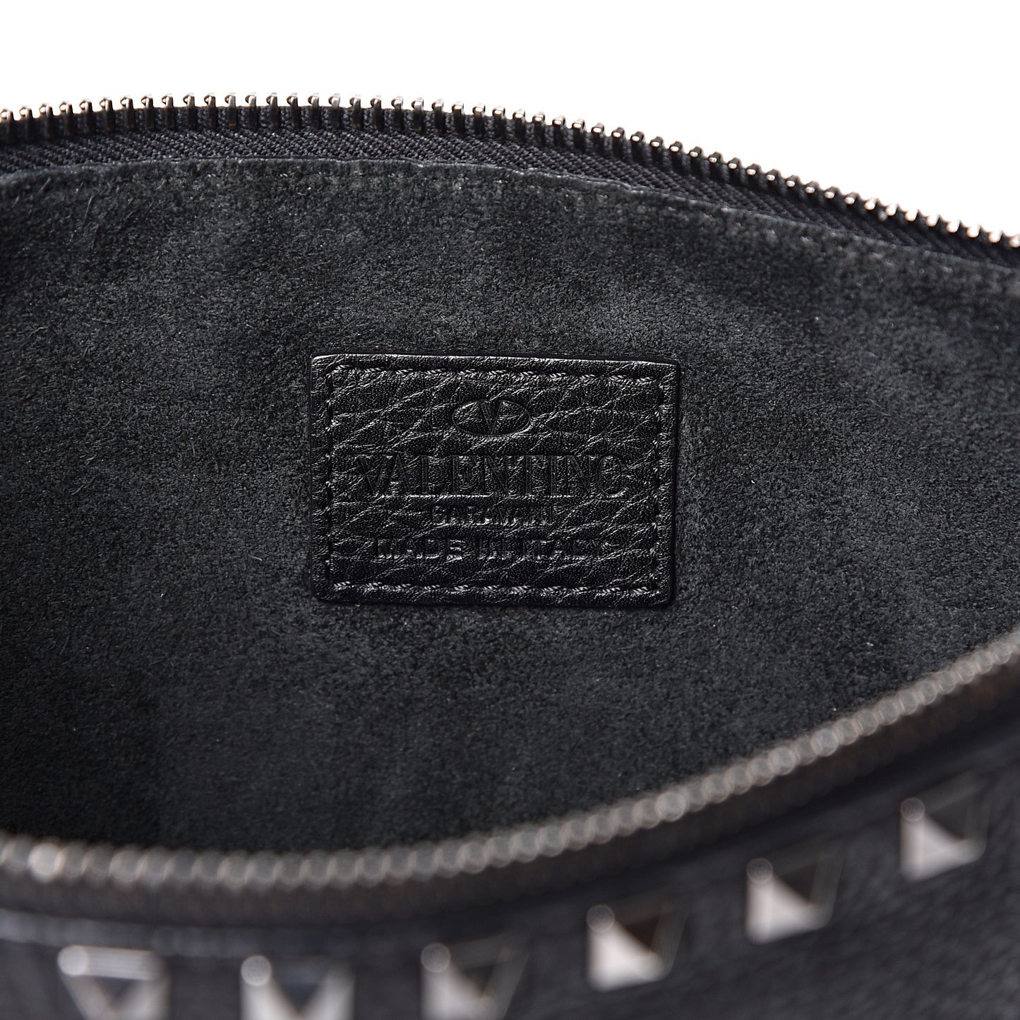 Pebbled Calfskin Large Rockstud Zip Pouch Black