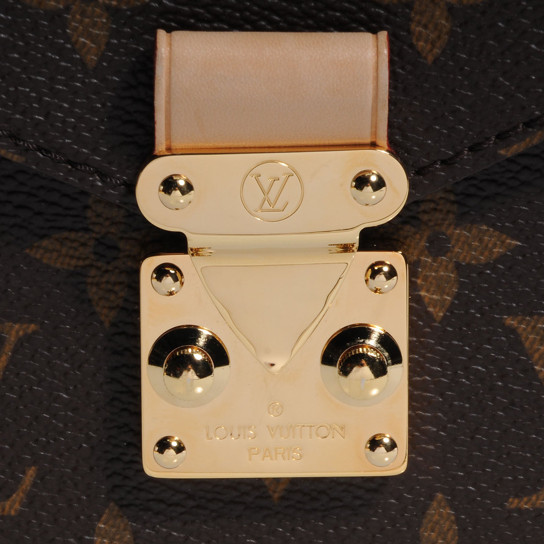 Louis Vuitton Monogram Metis 8 of 9