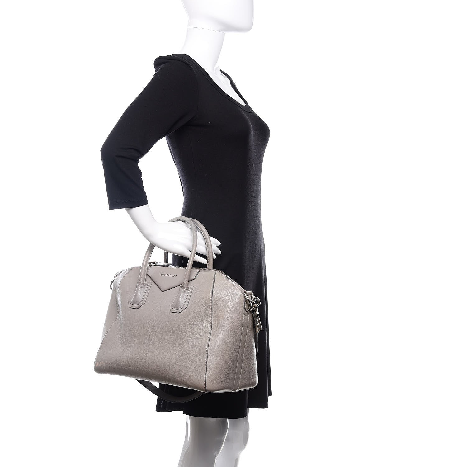 Givenchy Sugar Goatskin Medium Antigona Pearl Grey 2 of 32