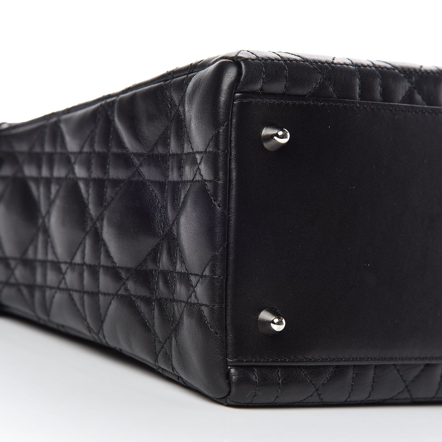 Lambskin Cannage Bow Medium Lady Dior Black