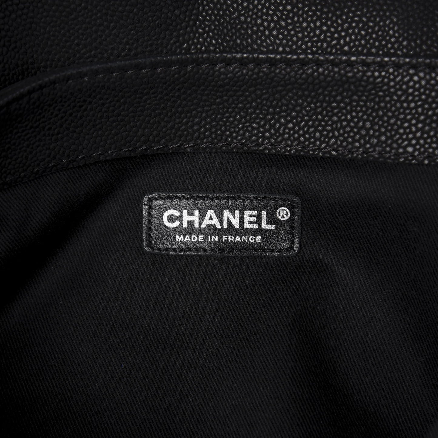 Iridescent Caviar Quilted Medium Lady Pearly Flap Black