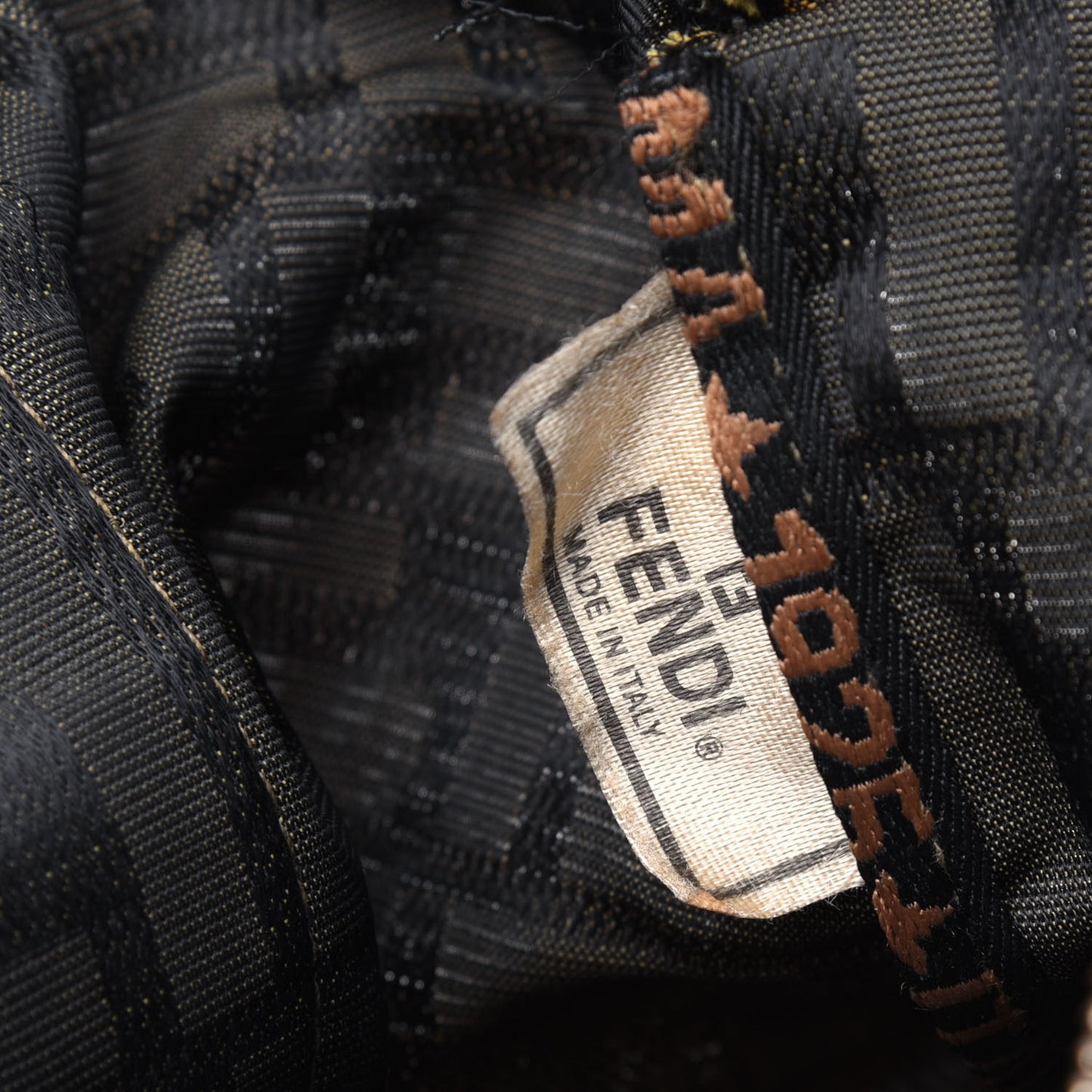 Zucca 1925 Tote Tobacco