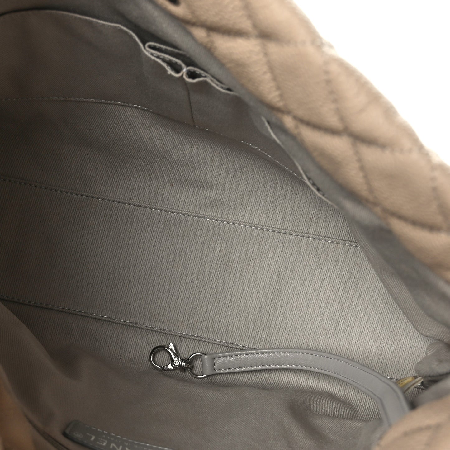 Caviar Quilted Easy Zip Tote Beige Clair