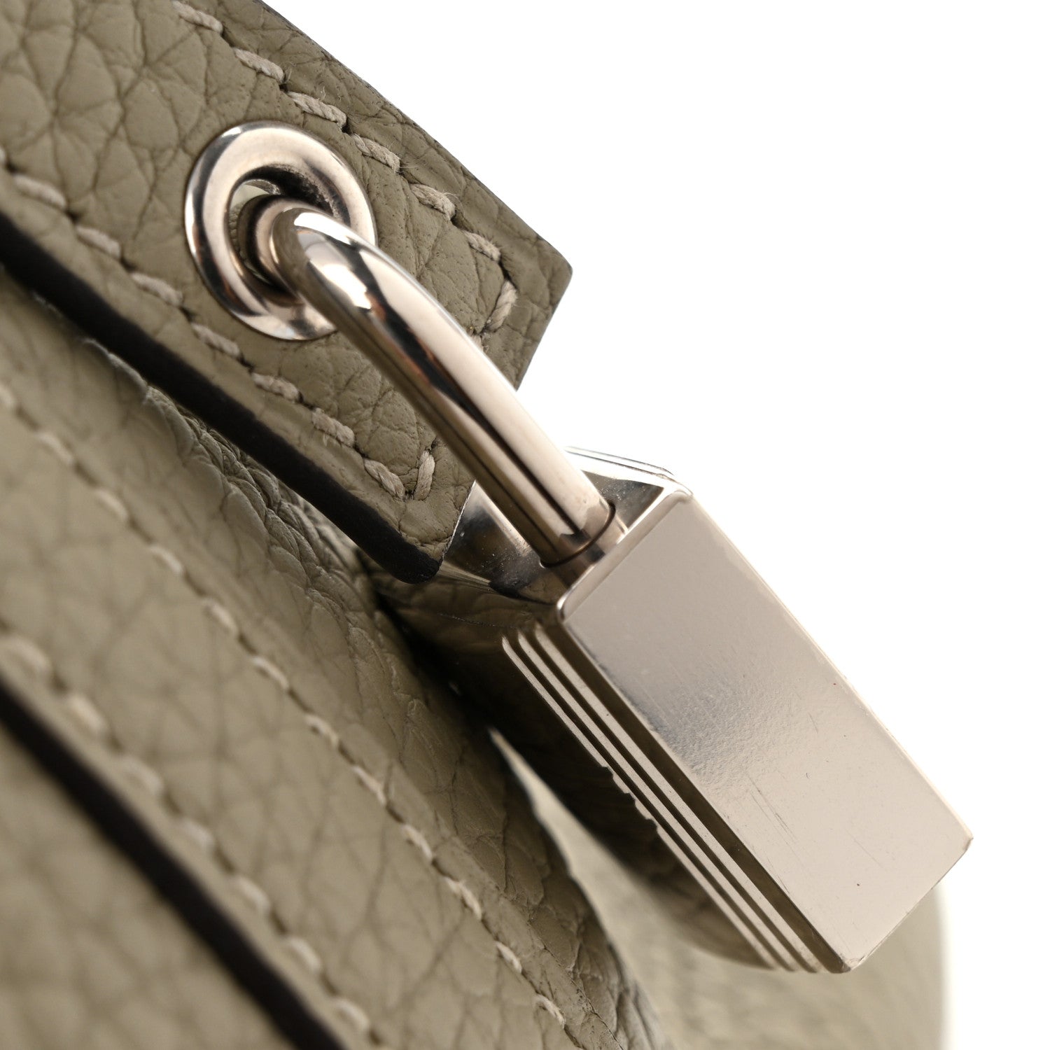Hermes Taurillon Clemence Picotin Lock 22 MM Sauge 12 of 12