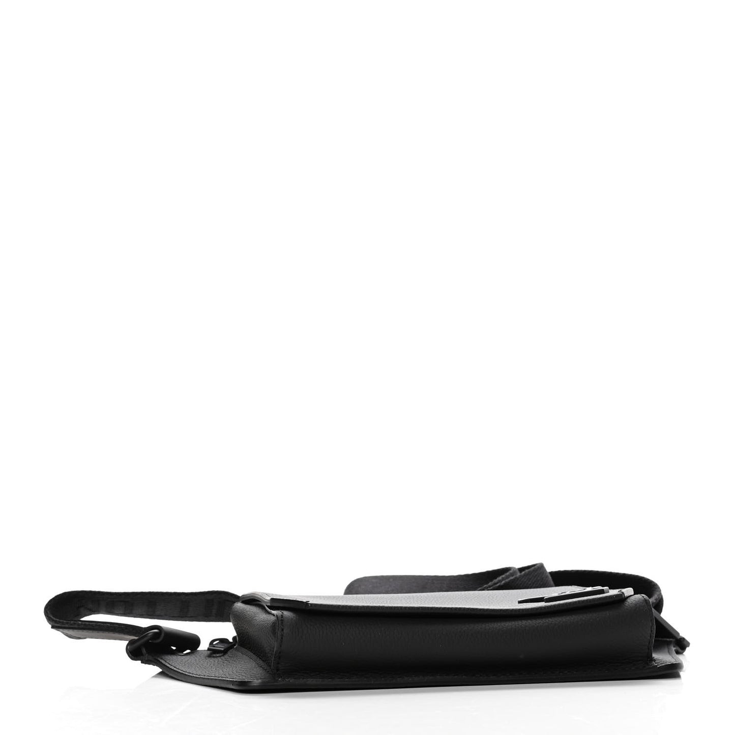 Grained Calfskin Aerogram Slingbag Black