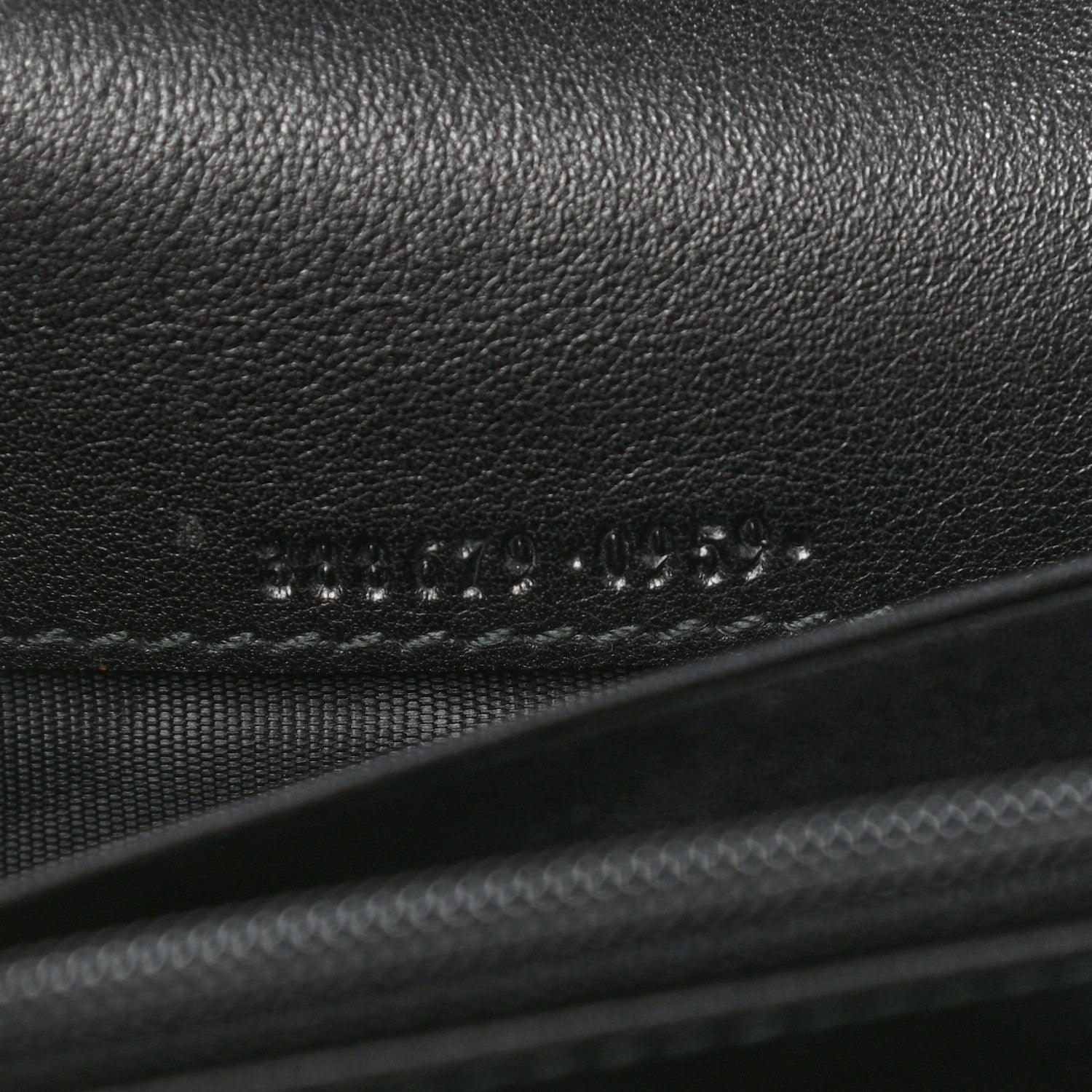 Gucci Microguccissima Bow Continental Wallet Black 7 of 8