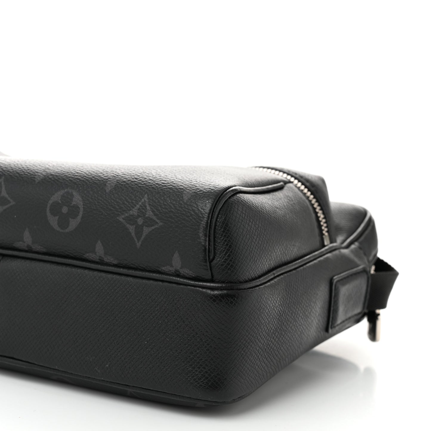 Taiga Monogram Eclipse Outdoor Messenger Black