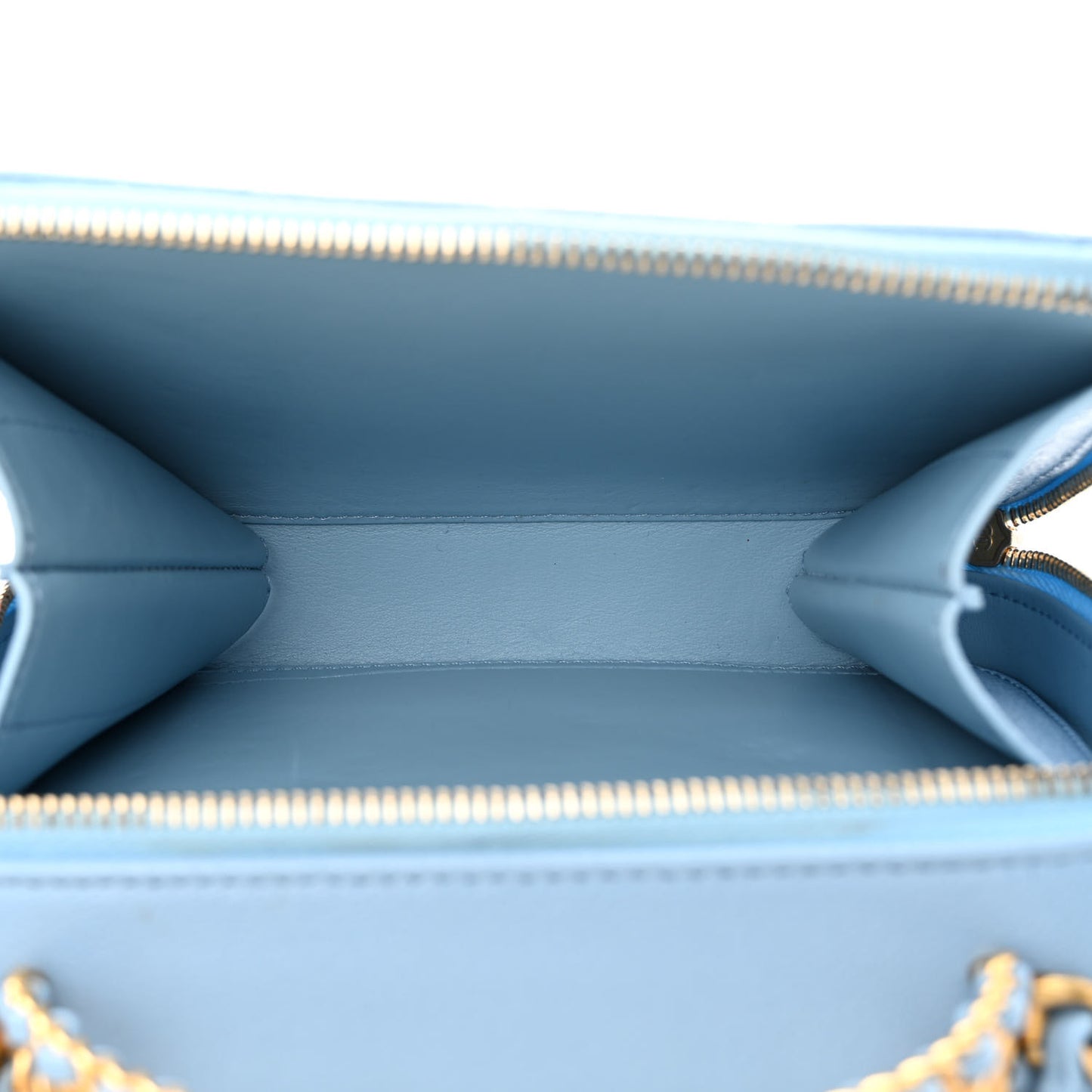 Caviar Quilted Small Pick Me Up Vanity Case Light Blue