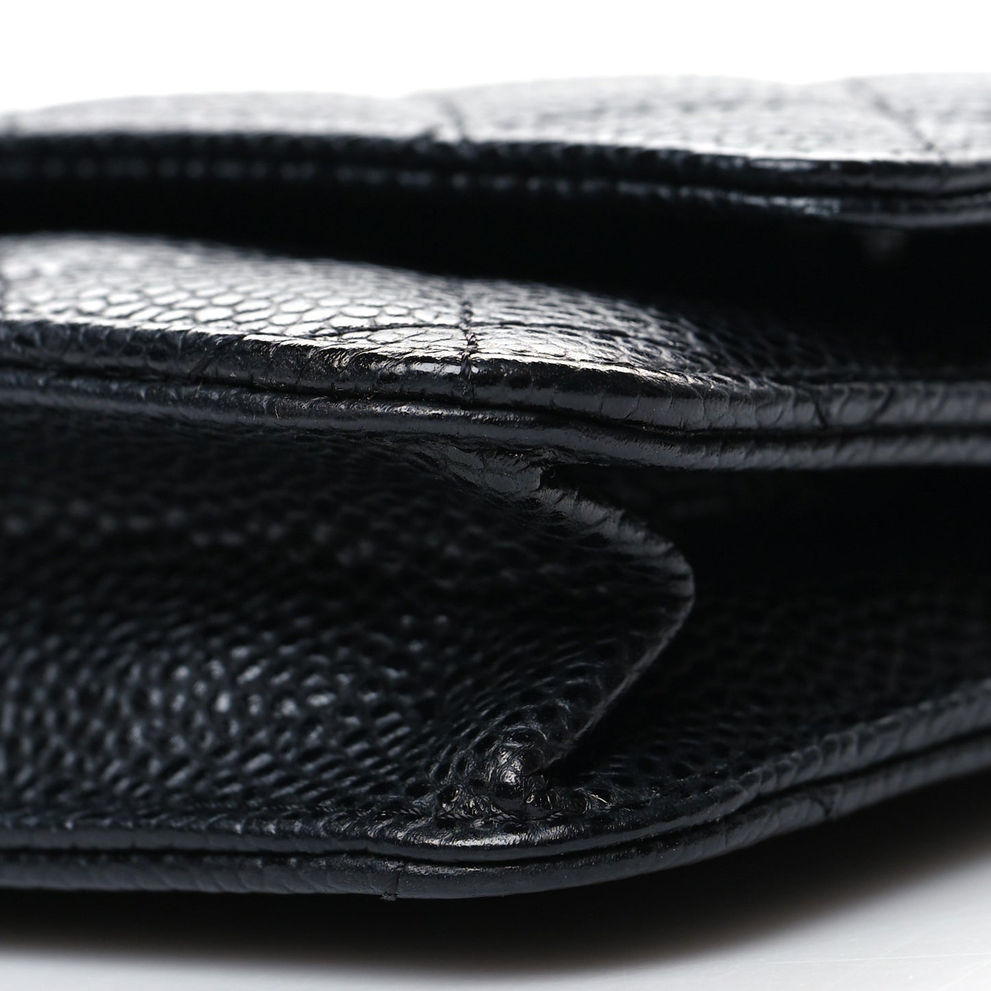 Caviar Quilted Wallet on Chain WOC Black