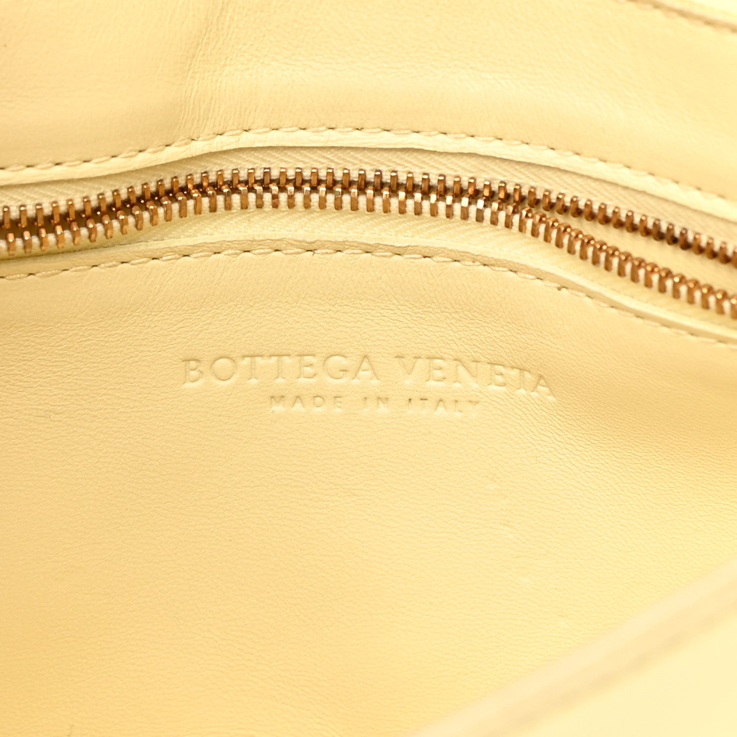 Bottega Veneta Nappa Maxi Intreccio Cassette Bag Zest 6 of 15