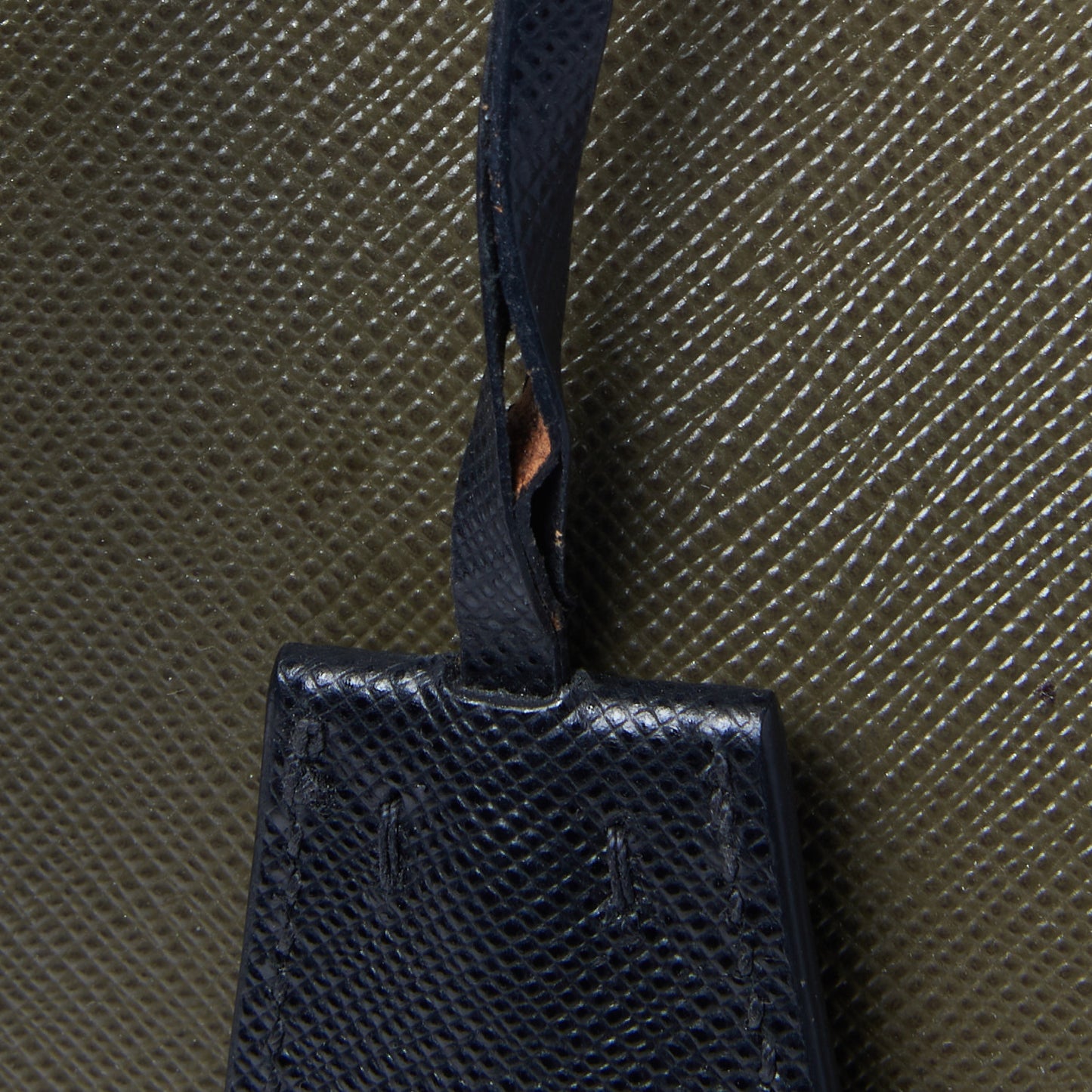 Saffiano Lux Bi-Color Medium Tote Militare Black