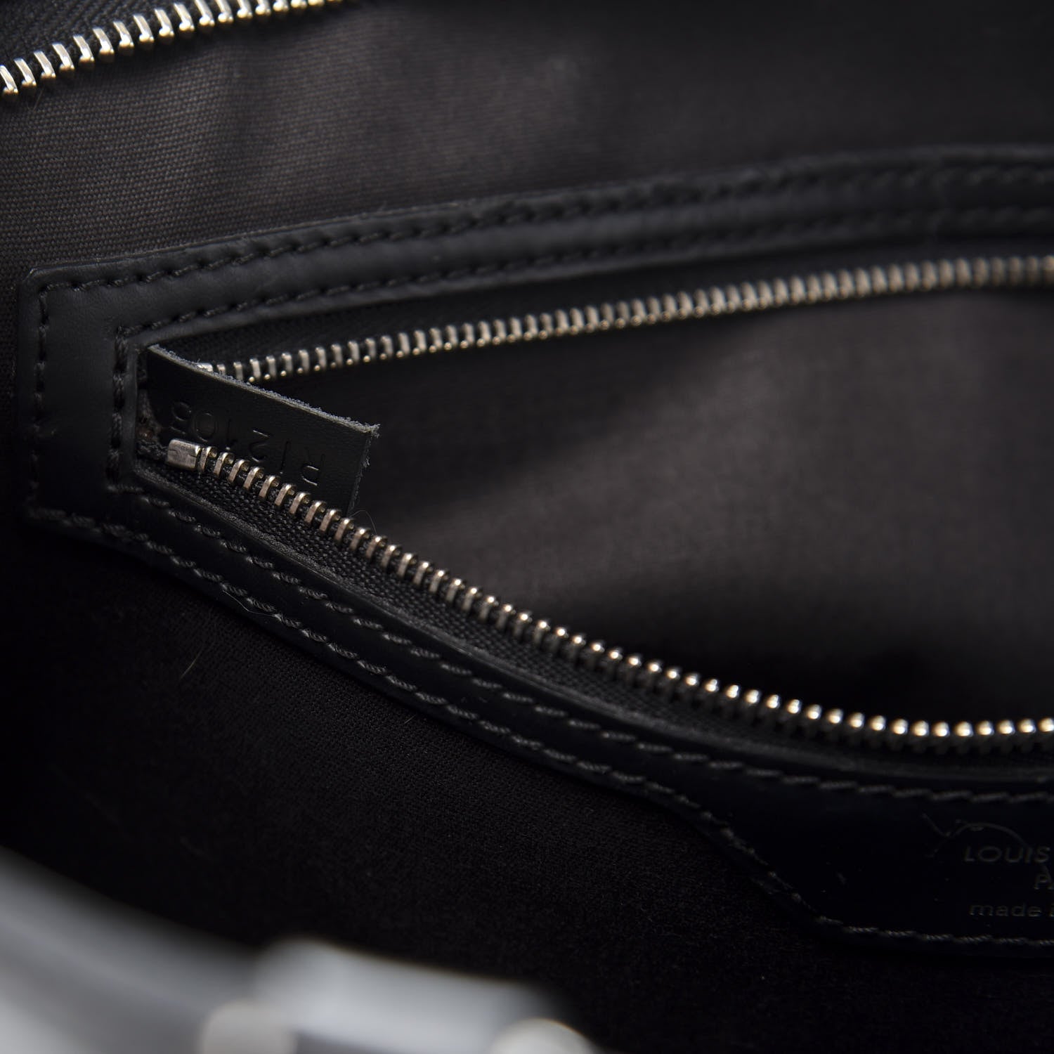 Louis Vuitton Epi Brea MM Black 7 of 13