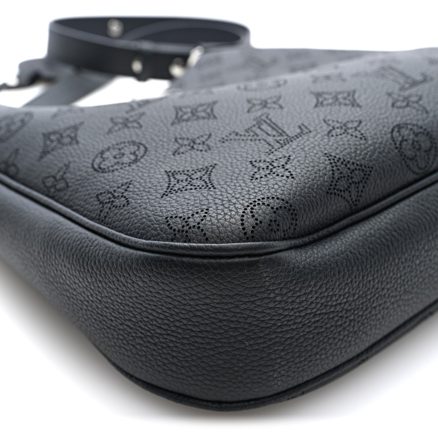 Louis Vuitton Mahina All Around MM Black 8 of 9