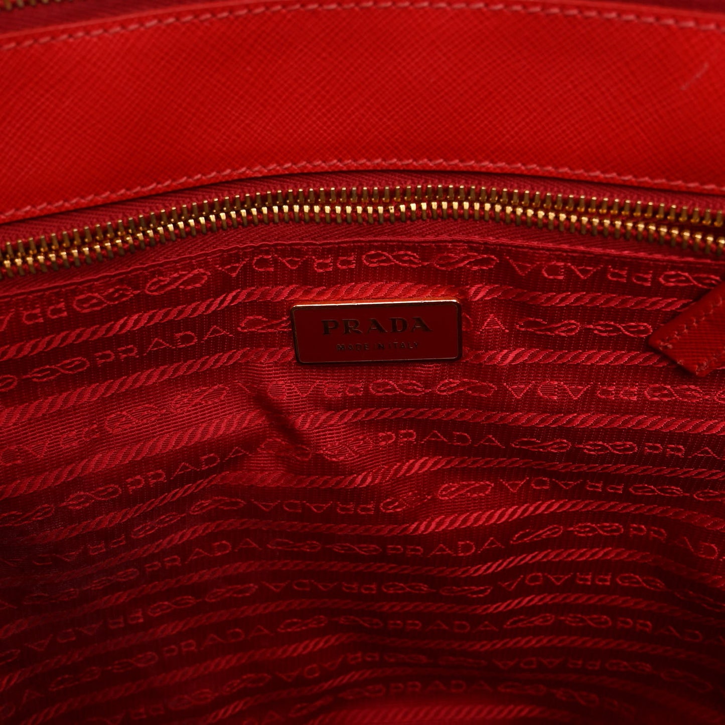 Saffiano Lux Large Galleria Double Zip Tote Fuoco