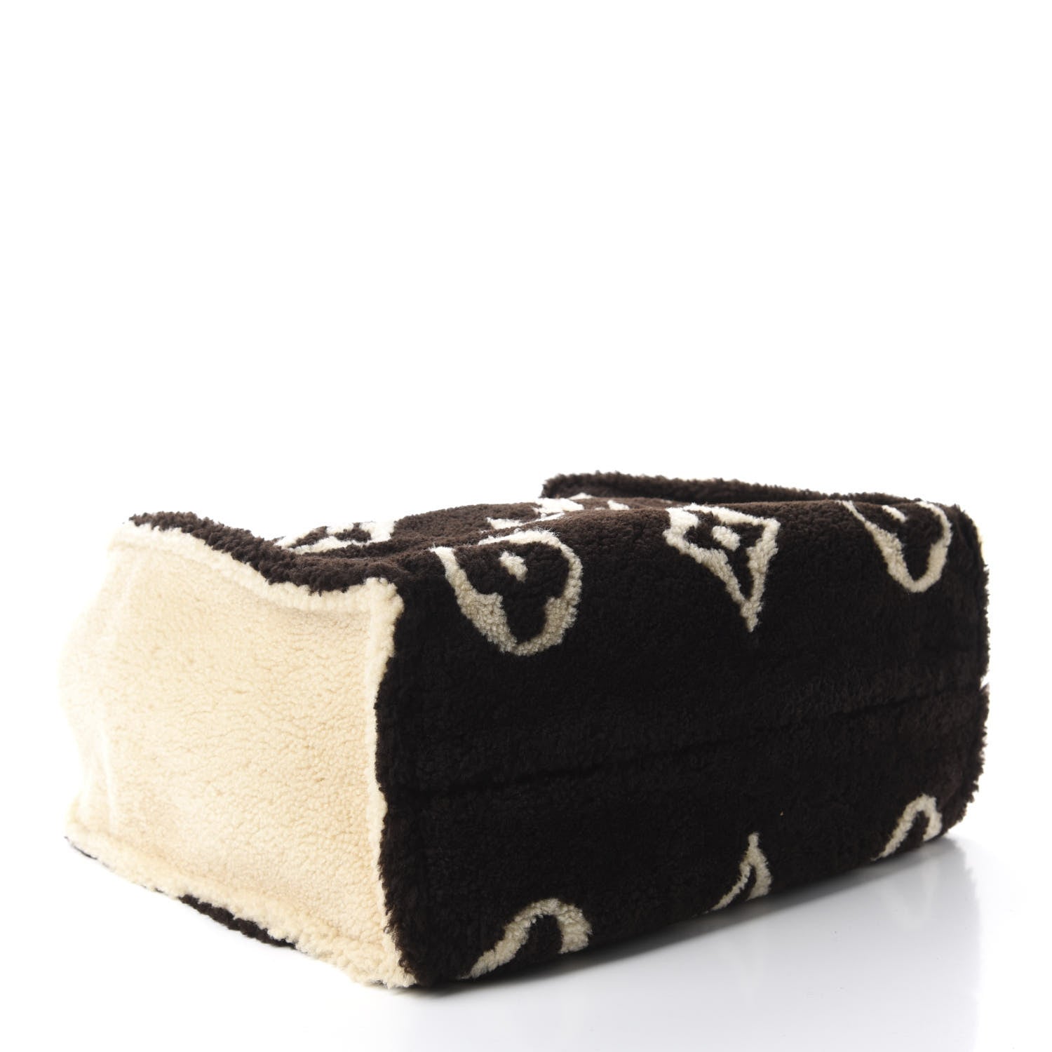Louis Vuitton Shearling Monogram Giant Teddy Onthego GM Black White 4 of 10
