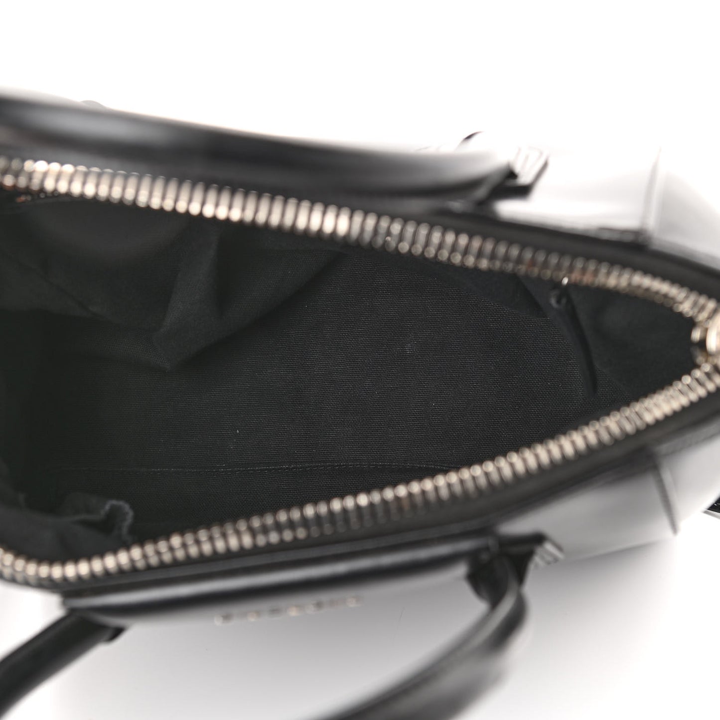 Shiny Lord Calfskin Small Antigona Black