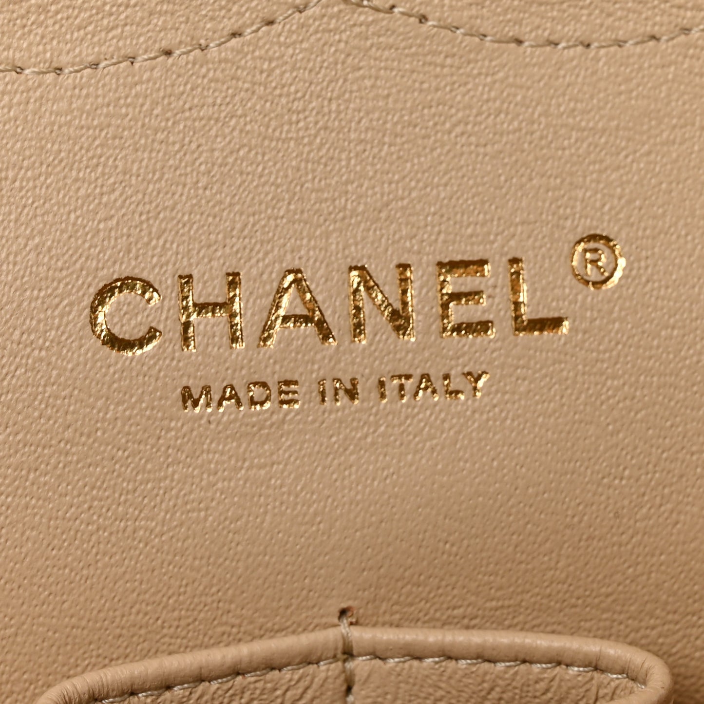 Caviar Quilted Jumbo Double Flap Beige Clair