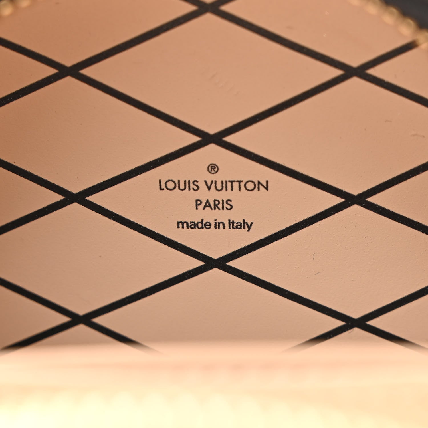Louis Vuitton Vernis Mini Boite Chapeau Souple Black 6 of 10