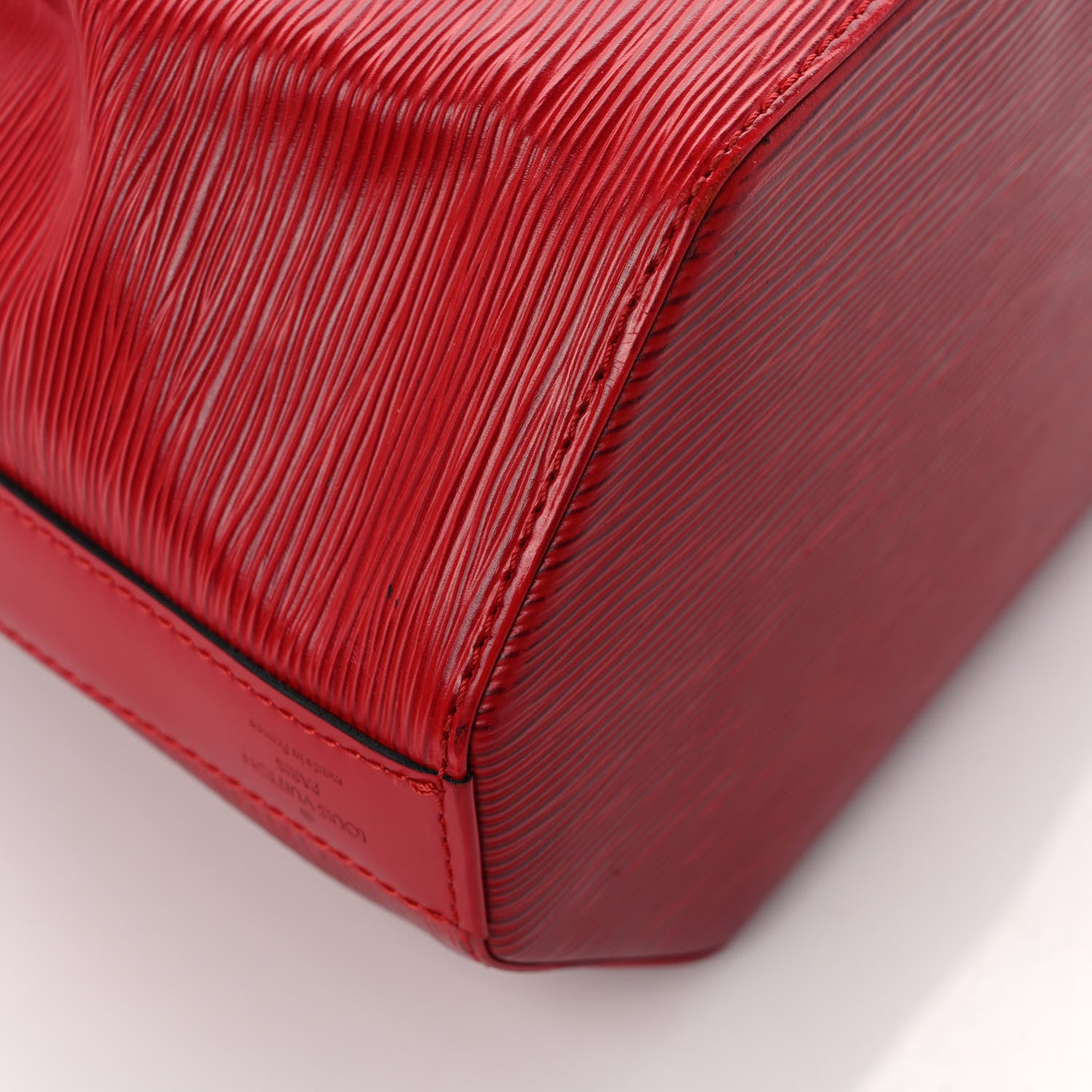 Louis Vuitton Epi Sac D'Epaule Castillan Red 10 of 11