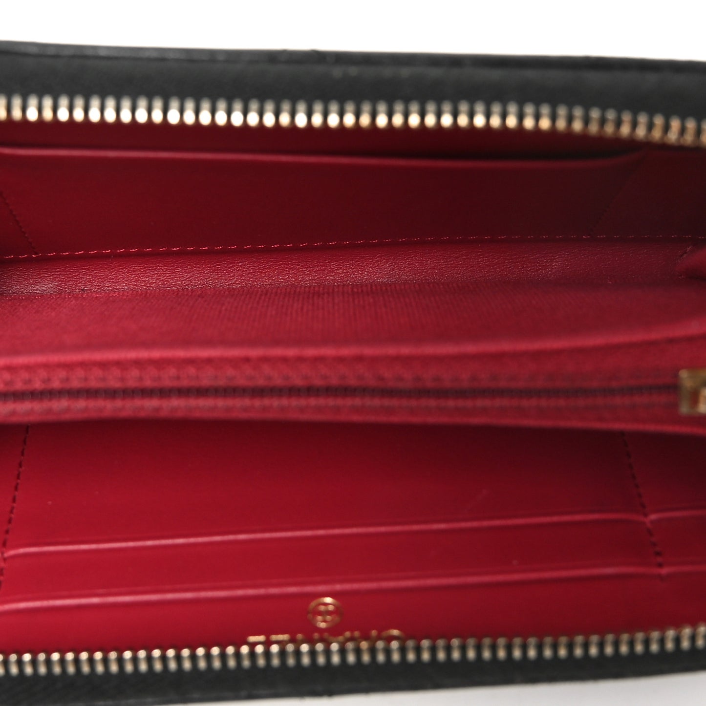 Goatskin Quilted Medium Chanel 19 Zipped Wallet Black